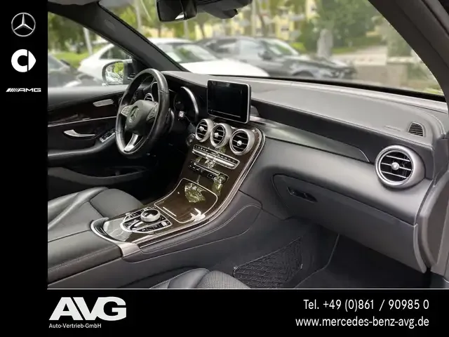 Mercedes-Benz GLC 220