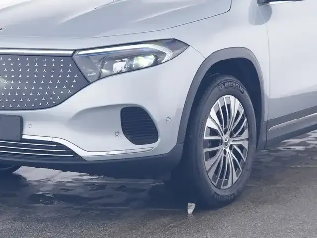 Mercedes-Benz EQA 250