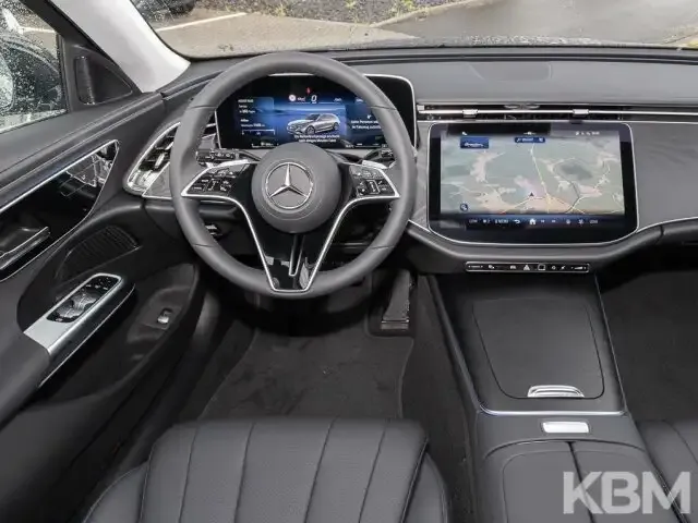 Mercedes-Benz E 200