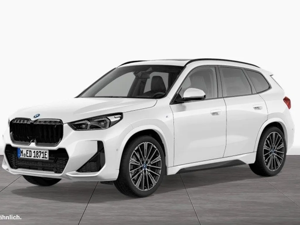 BMW iX1