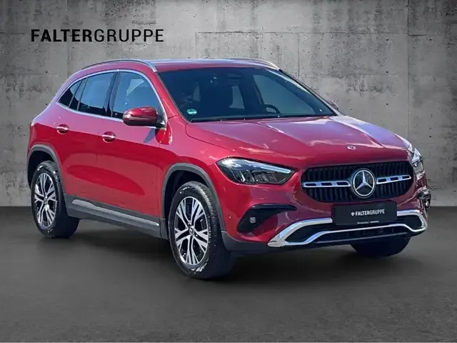 Mercedes-Benz GLA 200