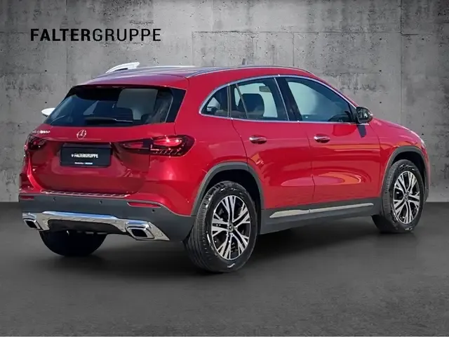 Mercedes-Benz GLA 200