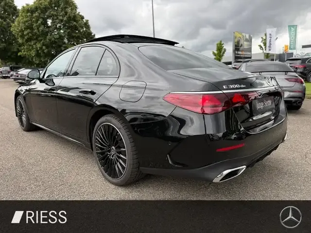 Mercedes-Benz E 300