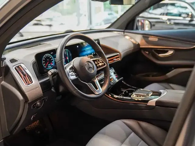 Mercedes-Benz EQC 400