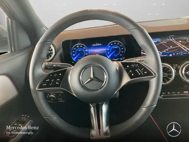 Mercedes-Benz EQA 300