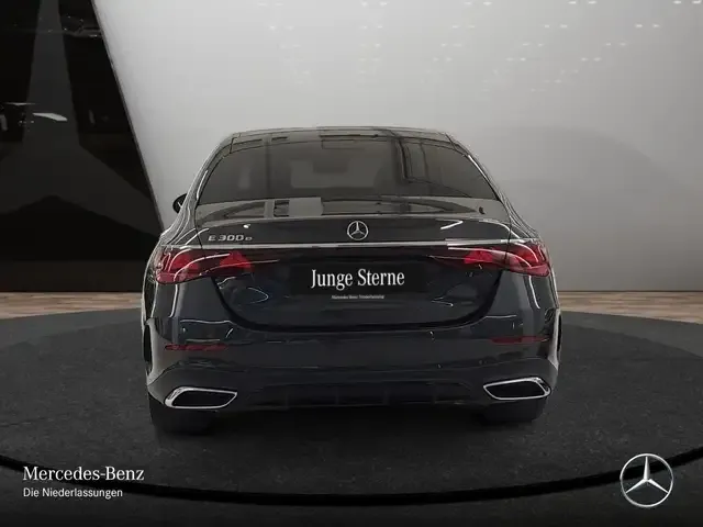 Mercedes-Benz E 300