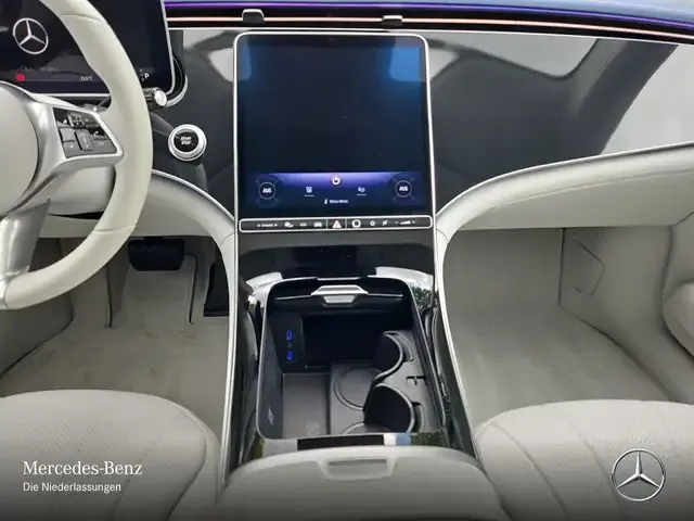 Mercedes-Benz EQE 300