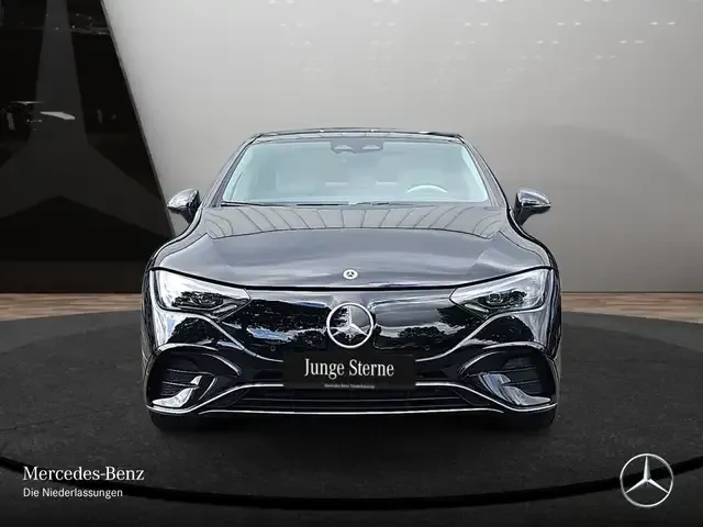 Mercedes-Benz EQE 300
