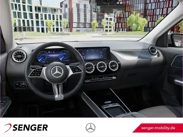 Mercedes-Benz EQA 300