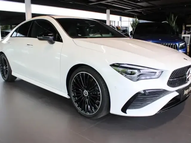 Mercedes-Benz CLA 200
