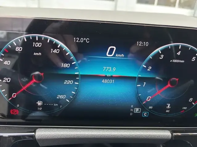 Mercedes-Benz GLA 200