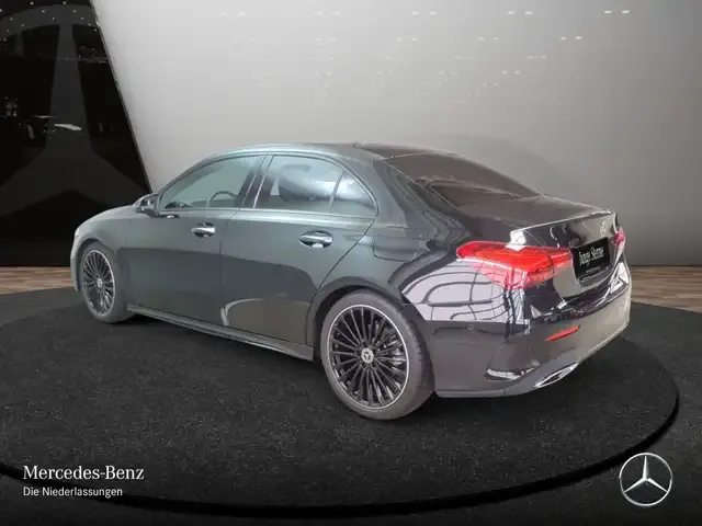 Mercedes-Benz A 220