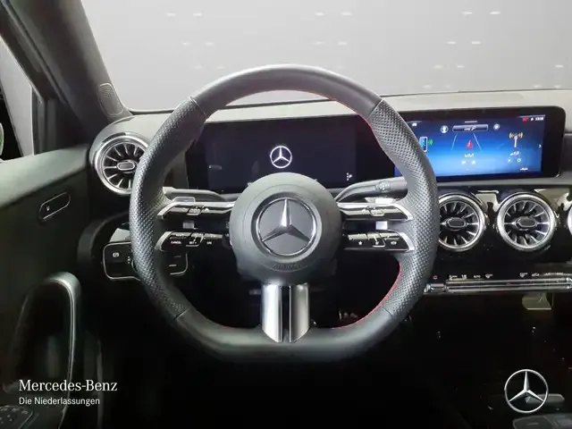 Mercedes-Benz A 220