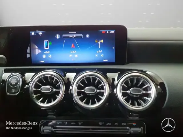 Mercedes-Benz A 220