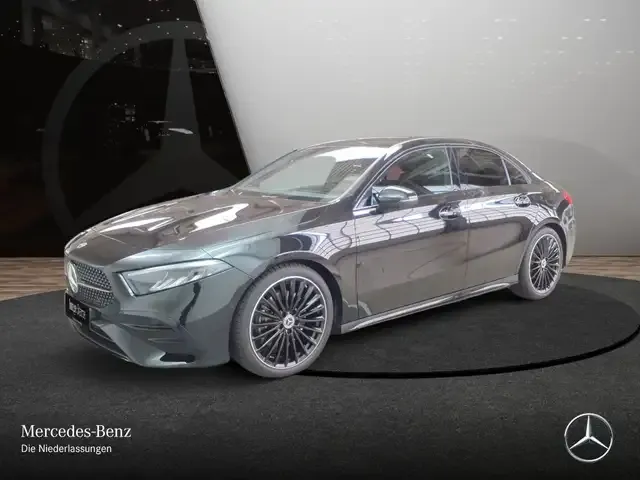 Mercedes-Benz A 220