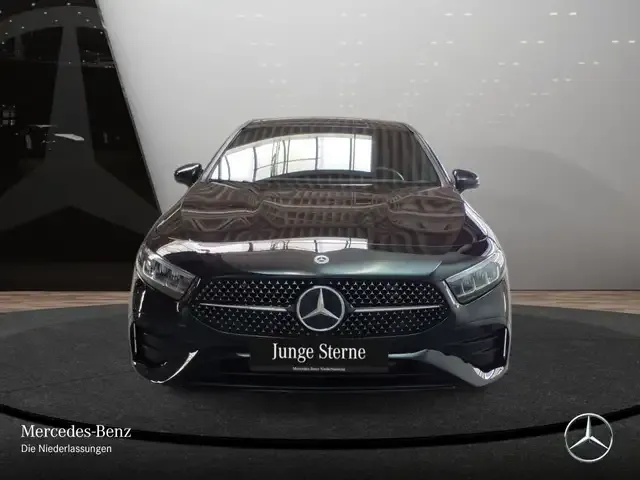 Mercedes-Benz A 220