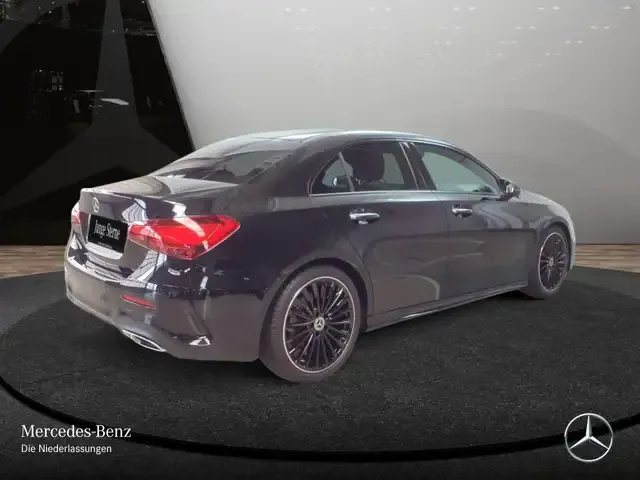 Mercedes-Benz A 220