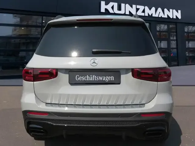 Mercedes-Benz GLB 200