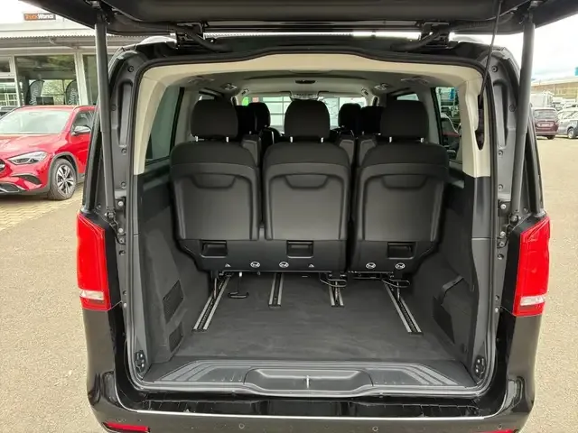Mercedes-Benz V 220