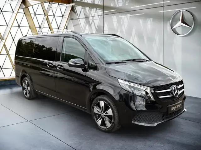 Mercedes-Benz V 220