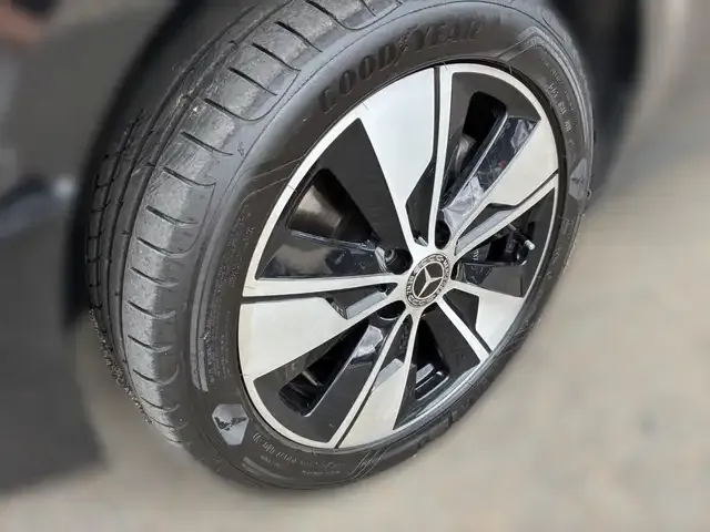 Mercedes-Benz V 220