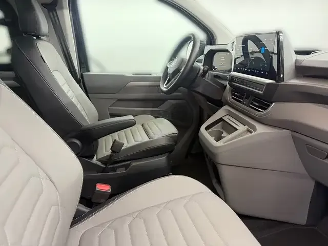 Volkswagen T7 Caravelle