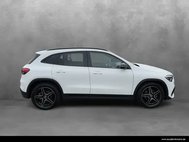 Mercedes-Benz GLA 200