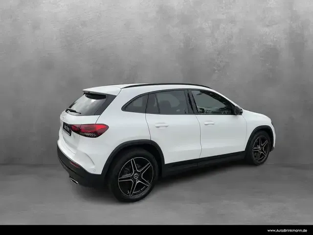Mercedes-Benz GLA 200