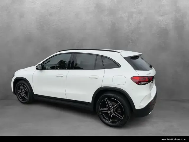 Mercedes-Benz GLA 200