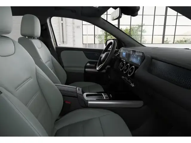 Mercedes-Benz GLA 220