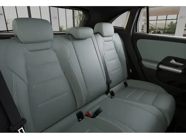 Mercedes-Benz GLA 220