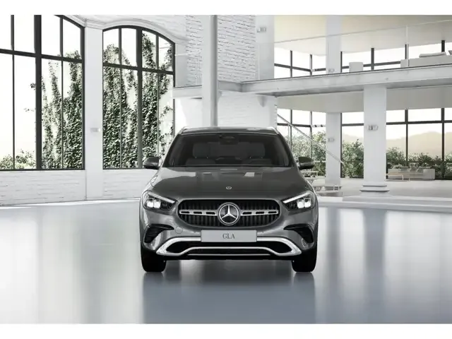 Mercedes-Benz GLA 220