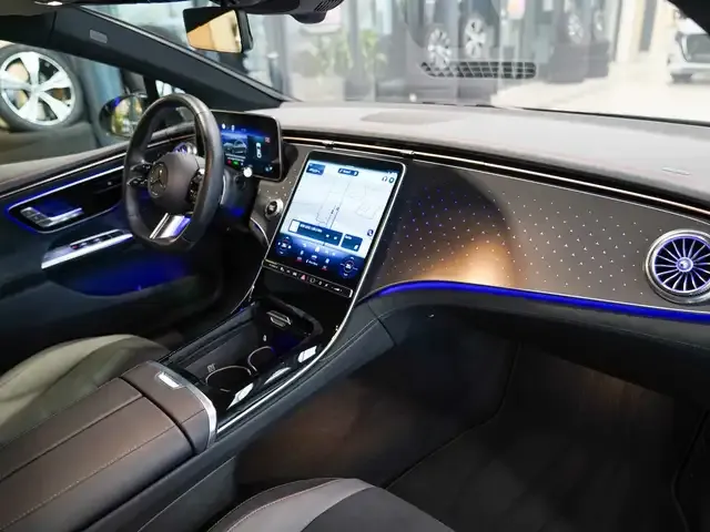 Mercedes-Benz EQE 300