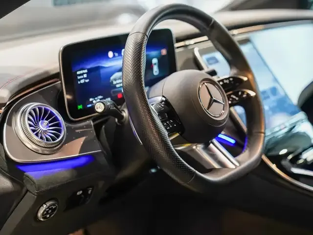 Mercedes-Benz EQE 300