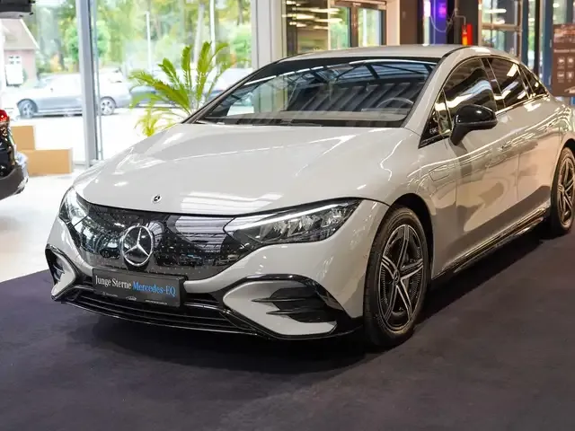 Mercedes-Benz EQE 300