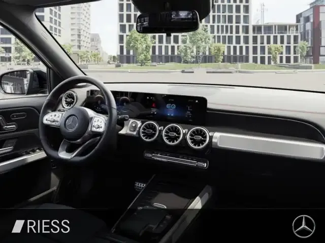 Mercedes-Benz EQB 350