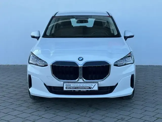 BMW 216