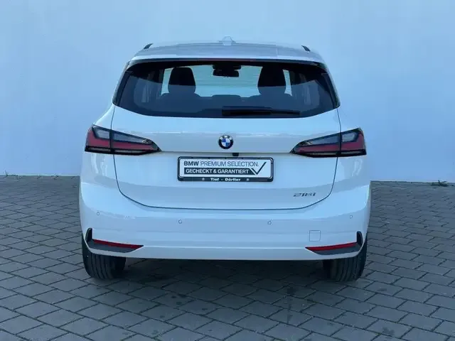 BMW 216