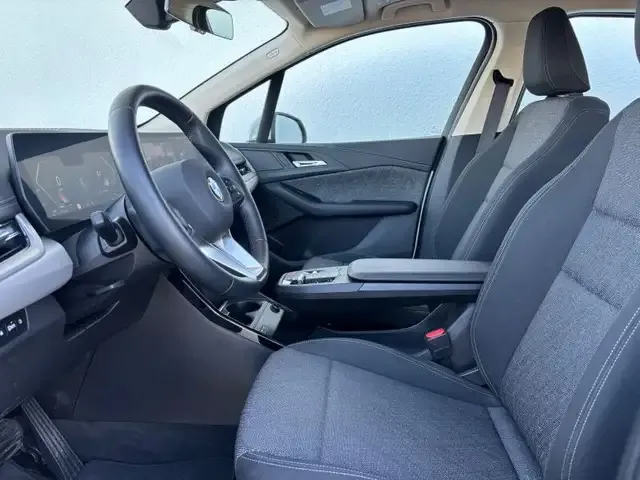 BMW 216
