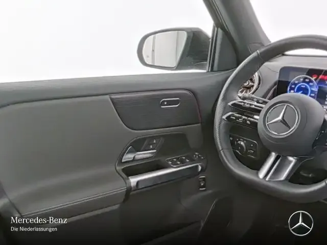 Mercedes-Benz EQB 300