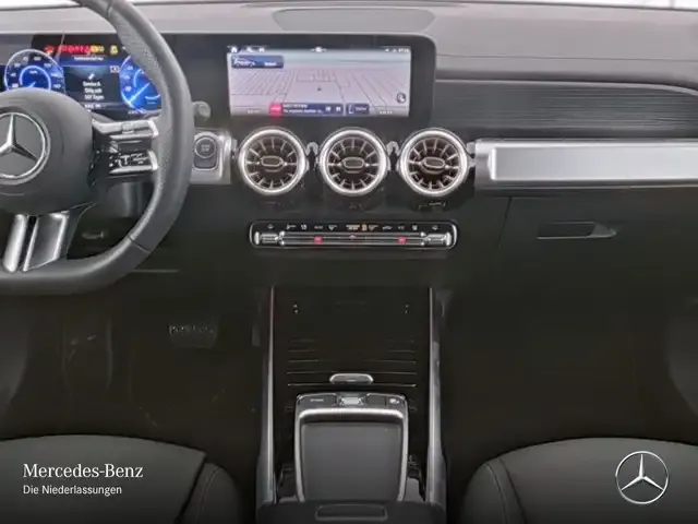 Mercedes-Benz EQB 300