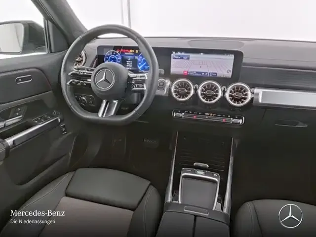 Mercedes-Benz EQB 300