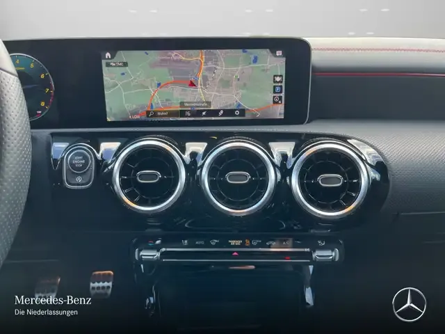 Mercedes-Benz CLA 180