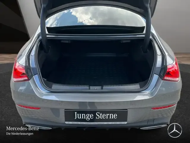 Mercedes-Benz CLA 180