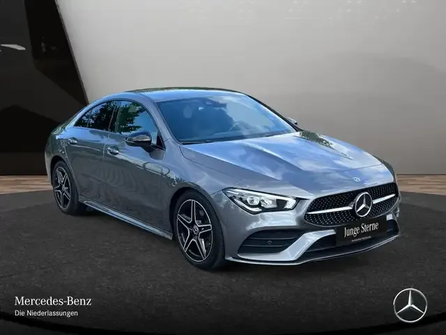 Mercedes-Benz CLA 180