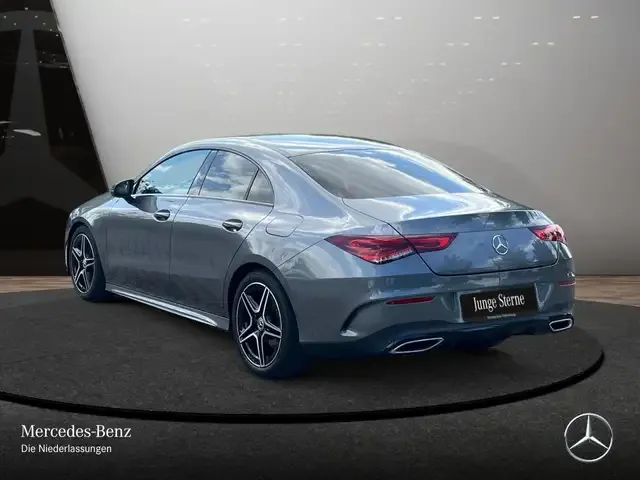 Mercedes-Benz CLA 180