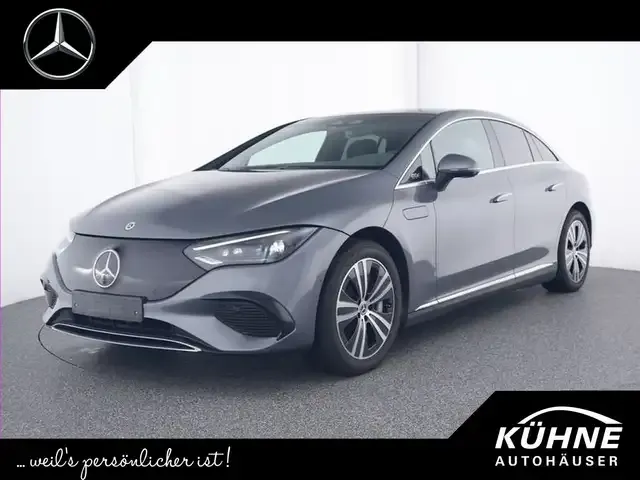 Mercedes-Benz EQE 300