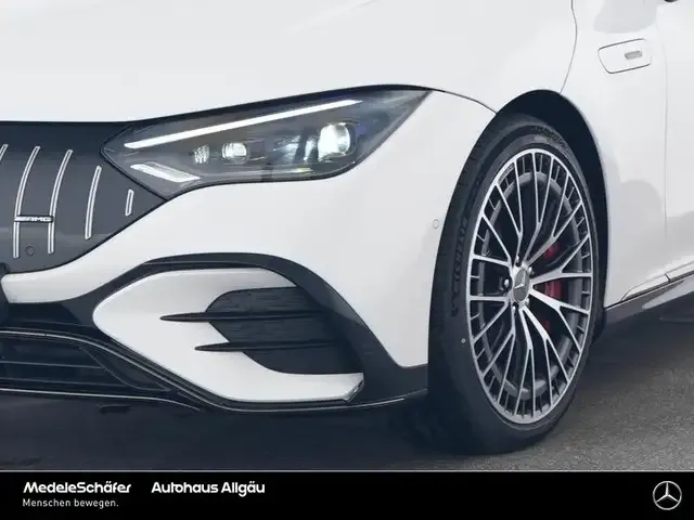 Mercedes-Benz EQE 43