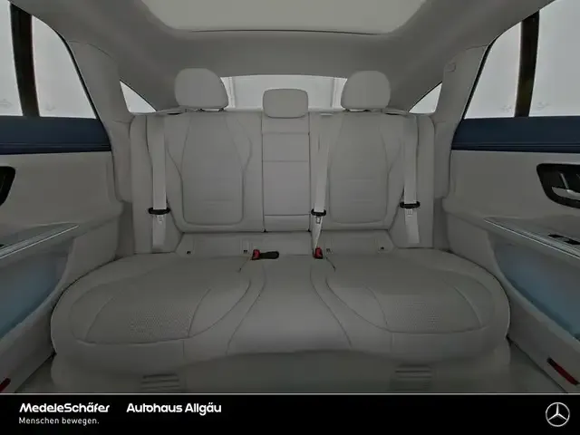 Mercedes-Benz EQE 43
