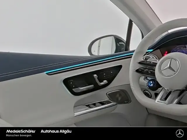 Mercedes-Benz EQE 43